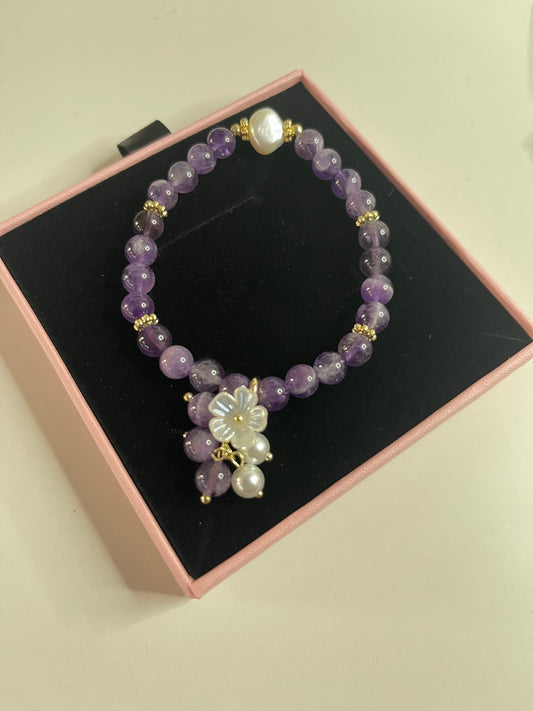 Pearl Flower Dangling Beaded Bracelet
