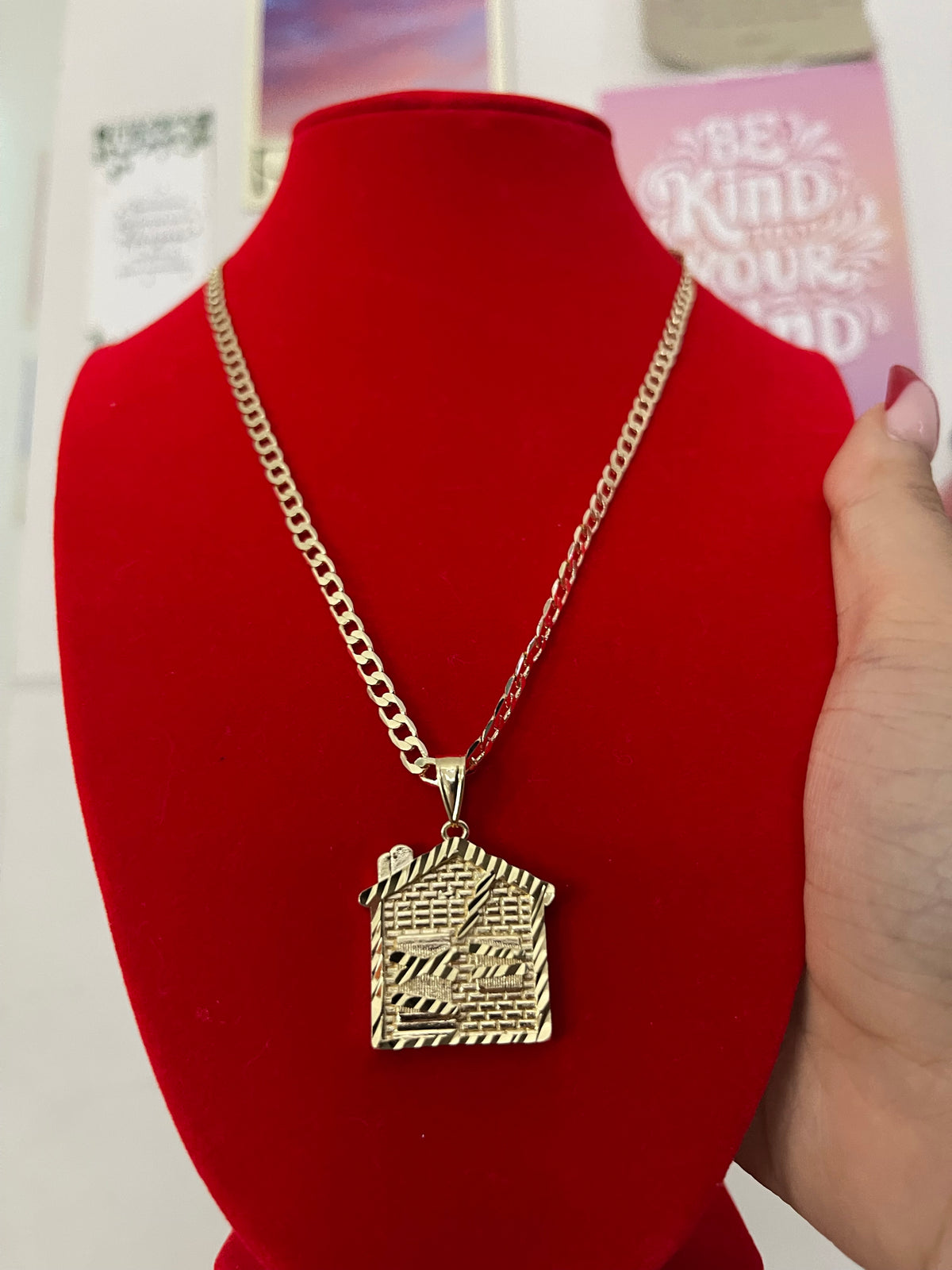 Trap Necklace