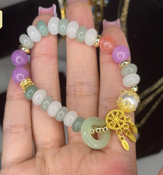Gold Dreamcatcher Beaded Bracelet