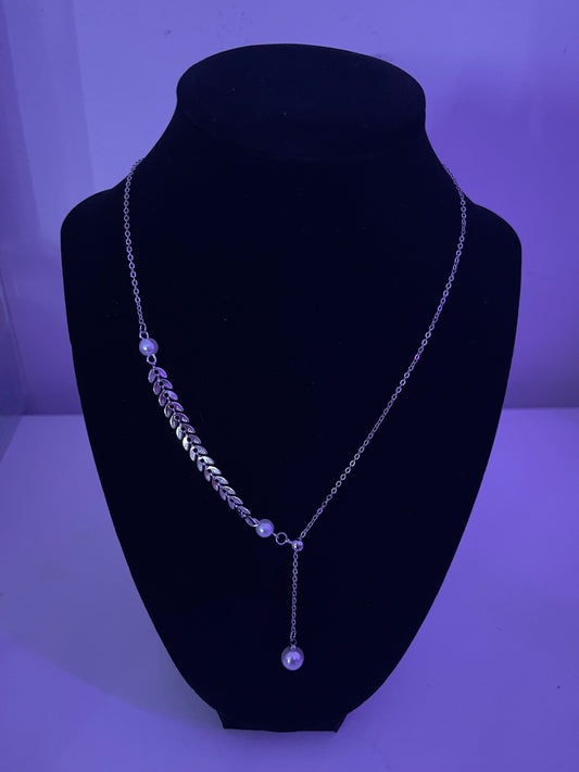 Pearl Dangling Lariat