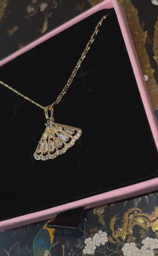 Seashell Dazzling Necklace